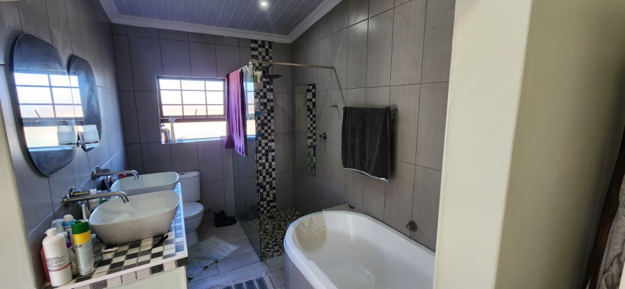 4 Bedroom Property for Sale in Dana Bay Western Cape